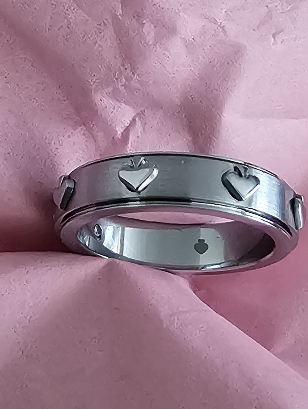 SPOT THE SPADE SILVER RING - Picture 6 of 7